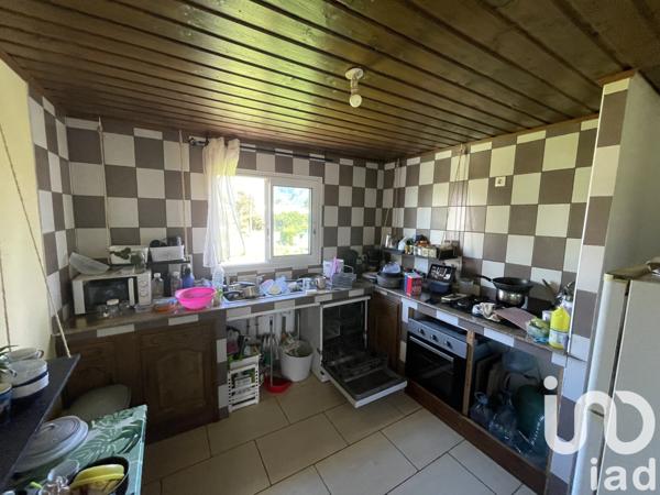 Immeuble à vendre 175 m² Le Tampon