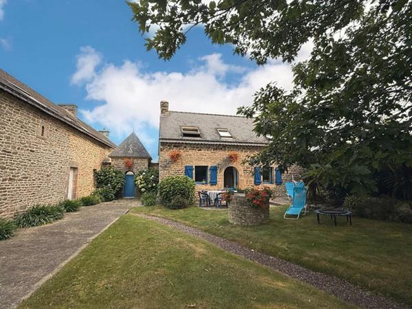 A 7 min au nord de Vannes. Propriété de caractère aux portes de Vannes, 16 pièces, 310M², 1600 M² de terrain