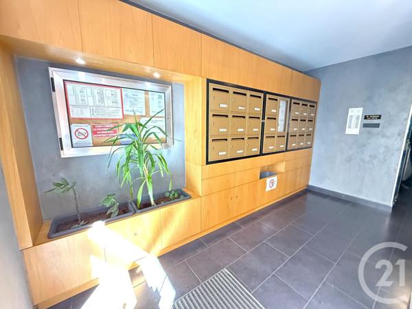 Appartement F3 à vendre  3 pièces - 73 m2 PARIS - 75020