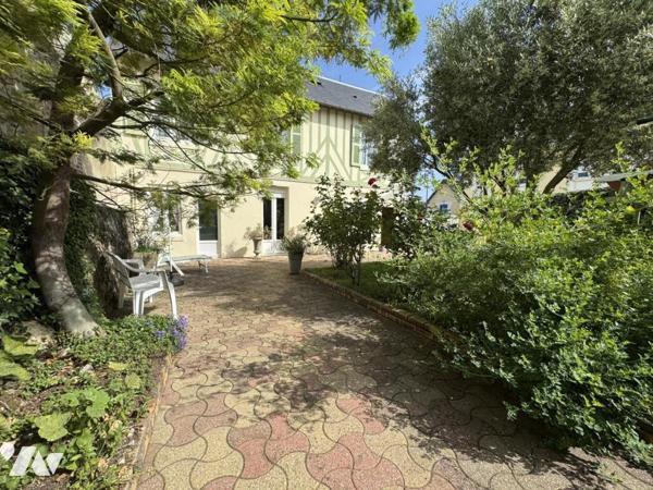 TROUVILLE Au calme Agréable maison, 2 chambres, jardin clos, garage