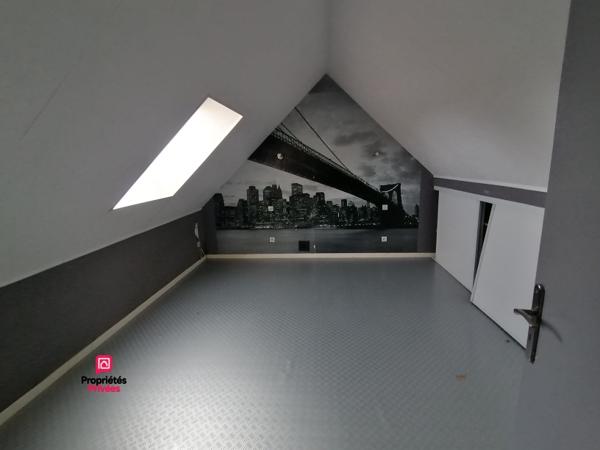 TRUN (61160) maison   5 pièces,  103  m2 environ,  4 chambres, 1 bureau  PRIX  146 000 honoraires 4,29% inclus à la charge de l'acquéreur, soit 140 000 hors honoraires
