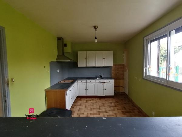 TRUN (61160) maison   5 pièces,  103  m2 environ,  4 chambres, 1 bureau  PRIX  146 000 honoraires 4,29% inclus à la charge de l'acquéreur, soit 140 000 hors honoraires