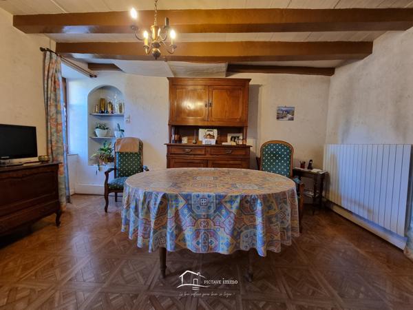 MAISON CENTRE BOURG140 M² TERRAIN Sanxay (86600)