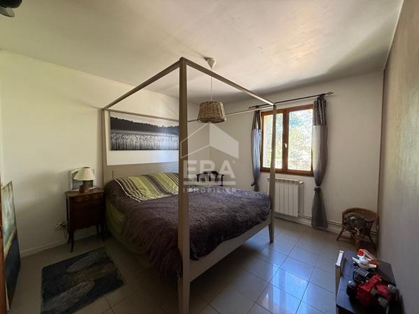 A VENDRE SAINT MAXIMIN LA SAINTE BAUME  MAISON  T5  DE 130 M² SUR 1540 M² DE JARDIN GARAGE PISCINE