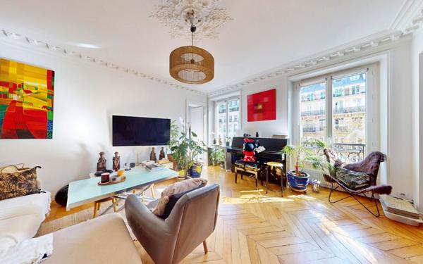 Appartement à vendre    5 pièces • 103 m2 Paris 1