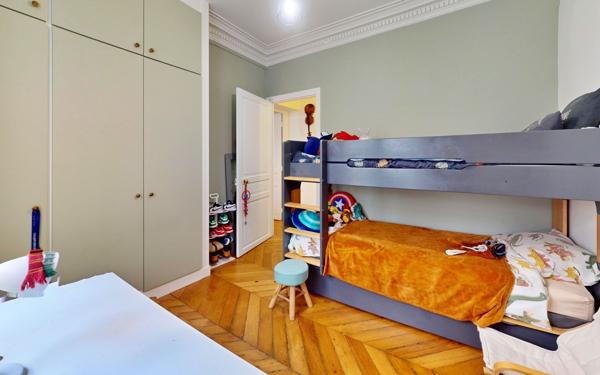 Appartement à vendre    5 pièces • 103 m2 Paris 1