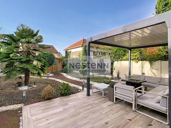 Maison familiale à Saint Prix, lumineuse et en excellent état. Proche école, gare et commerces