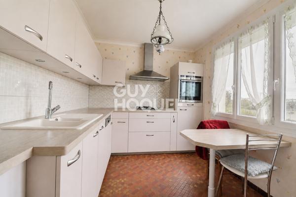 Menneval Maison traditionnelle avec commerces à pied