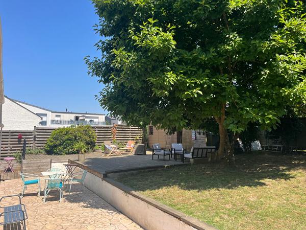 MAISON CENTRE DE CARQUEFOU 3 CHAMBRES ET 1 BUREAU