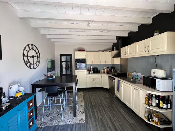 MAISON CENTRE DE CARQUEFOU 3 CHAMBRES ET 1 BUREAU