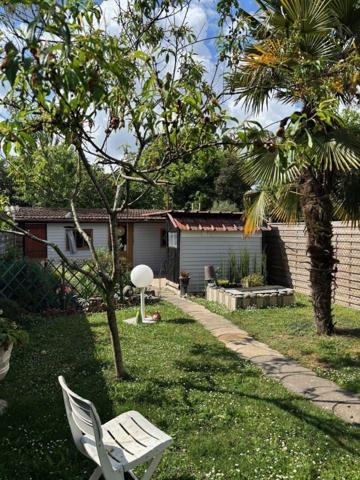 Echoppe à vendre à Le Bouscat en Gironde (33110), ref : 013/326   
LA Garenne Carnot