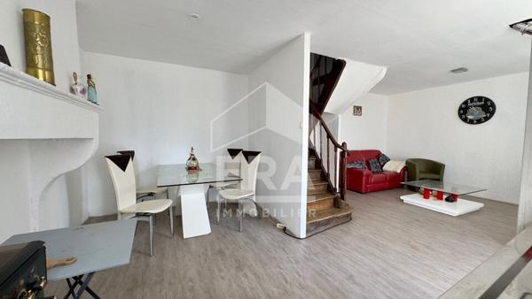 Maison de caractère aux multiples possibilités au coeur du village