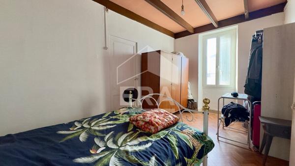 Maison de caractère aux multiples possibilités au coeur du village
