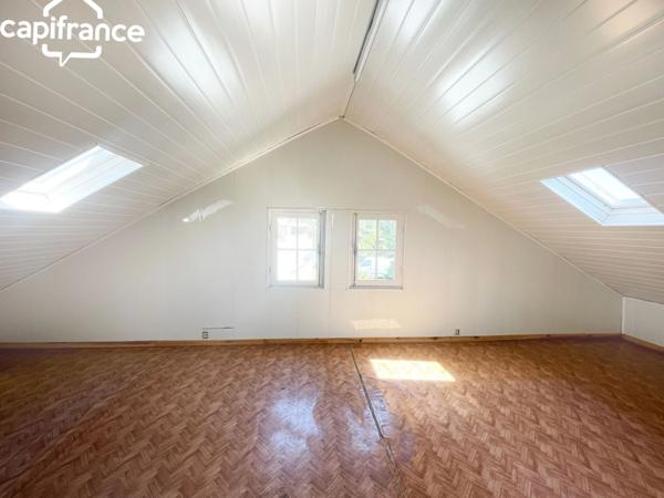 A SAINT ANDRE, Maison de Type 7, de plus de 150m² sur un terrain de 718m²