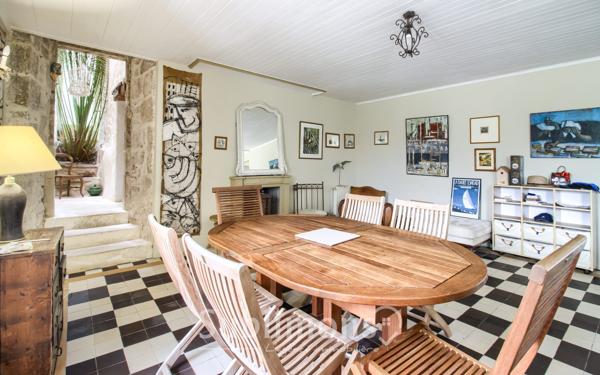 Maison 6 pièces 215 m²