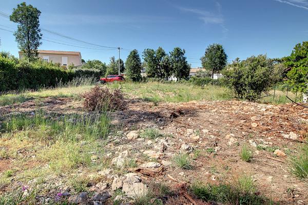 A VENDRE EN EXCLUSIVITE Terrain constructible 1444m2 , Viabilisé, tout à l'égout, gaz de ville