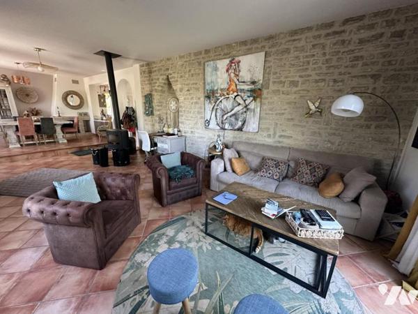 Cahors Maison de 150 m², 3 chambres, piscine.
