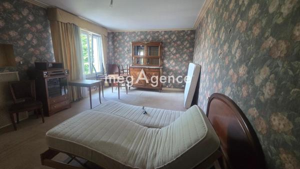 Maison à PONTIVY, 56300 - 8 pièces 210m²