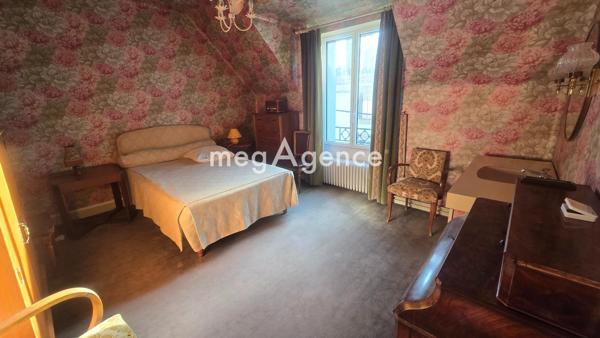 Maison à PONTIVY, 56300 - 8 pièces 210m²