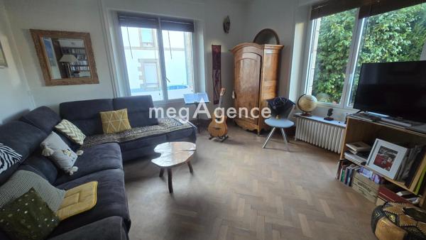 Maison à PONTIVY, 56300 - 8 pièces 210m²