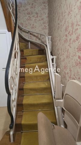 Maison à PONTIVY, 56300 - 8 pièces 210m²