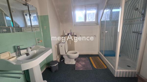 Maison à PONTIVY, 56300 - 8 pièces 210m²