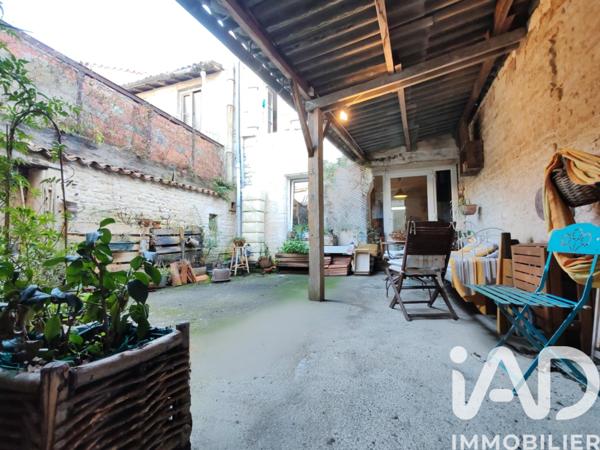 Maison à vendre 5 pièces 121 m² Surgères