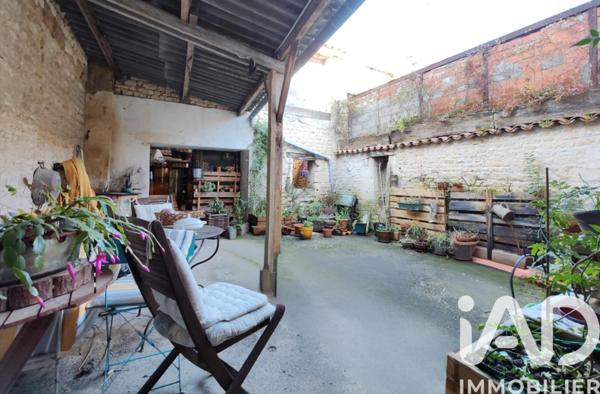 Maison à vendre 5 pièces 121 m² Surgères