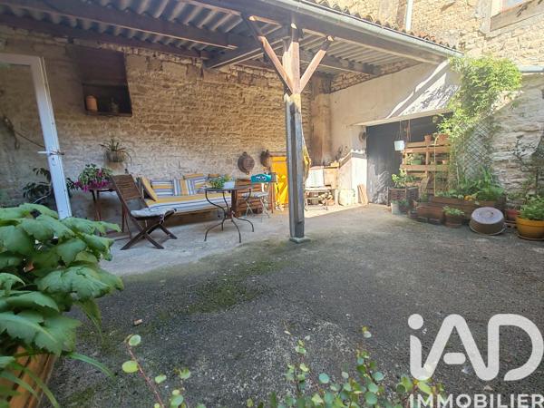 Maison à vendre 5 pièces 121 m² Surgères