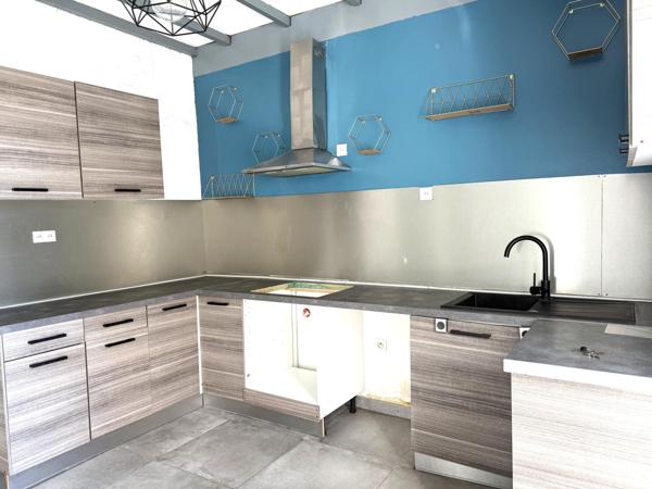 Calme - Aucun vis à vis - Lumineuse - A rénover