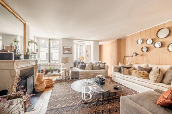 Paris 7ème, Appartement 2 Chambres -  111 m² à vendre