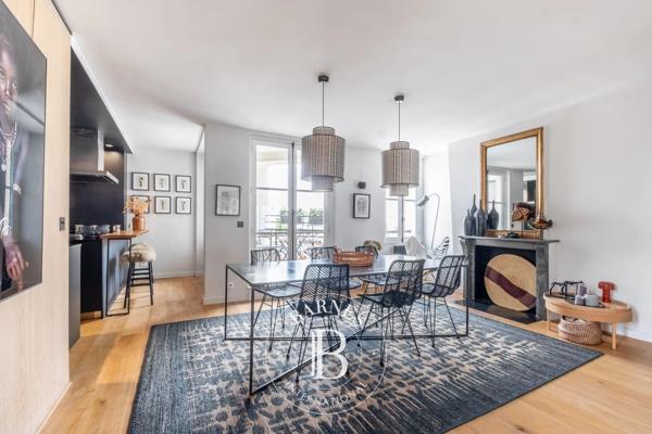 Paris 7ème, Appartement 2 Chambres -  111 m² à vendre