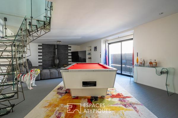 Longère rénovée et son extension contemporaine à deux pas du haras