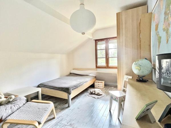 Divonne-les-Bains (01220) Maison familiale 4 chambres - Calme, nature et confort moderne