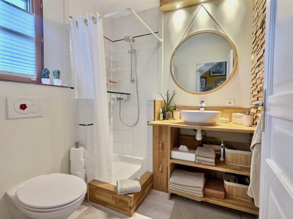 Divonne-les-Bains (01220) Maison familiale 4 chambres - Calme, nature et confort moderne