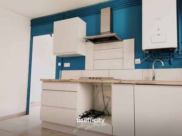 Maison
         6 pièces
        - 93 m² 151 950 € *