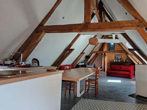L'élégance d'un hôtel particulier chargé de trois siècles d'histoire