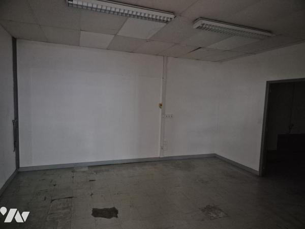 LOCAL COMMERCIAL MARNAY CENTRE