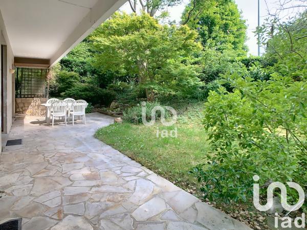 Apartment for sale 5 rooms 91 m² Garches