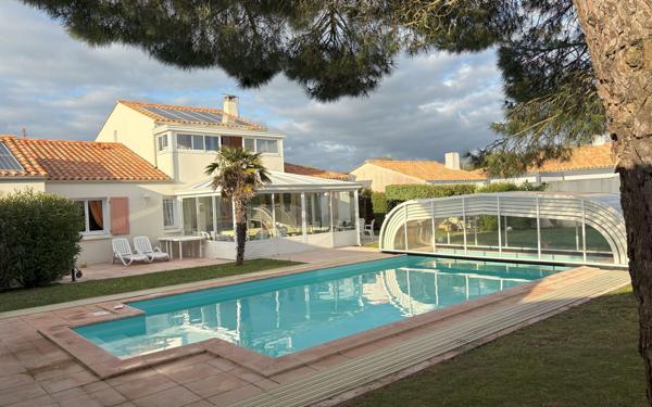 Maison à vendre    5 pièces •  Château-d'Olonne