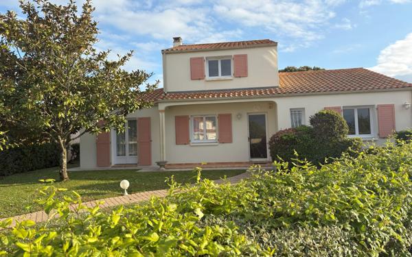 Maison à vendre    5 pièces •  Château-d'Olonne