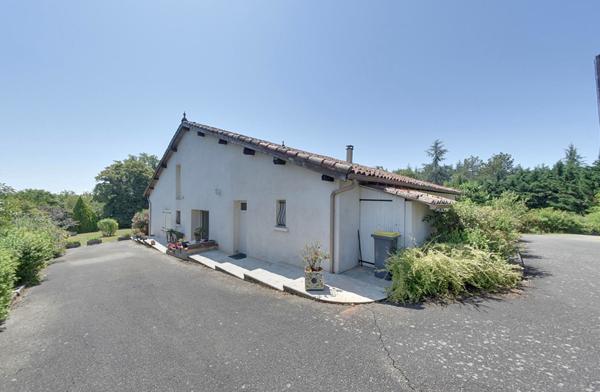 Ferme Lamothe Capdeville 6 pièce(s) 260 m2 + t3 indépendant