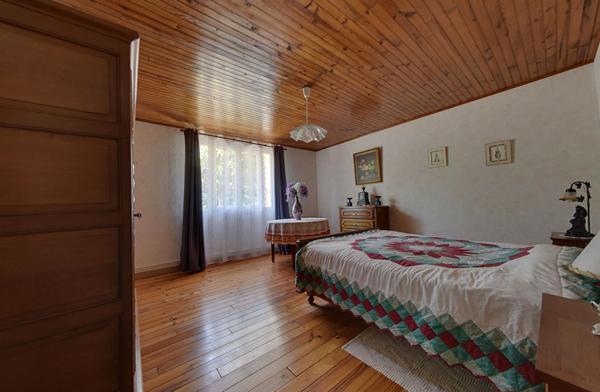 Ferme Lamothe Capdeville 6 pièce(s) 260 m2 + t3 indépendant