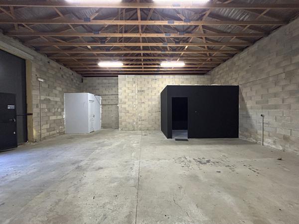 Entrepôt / local industriel Marguerittes 100 m2
