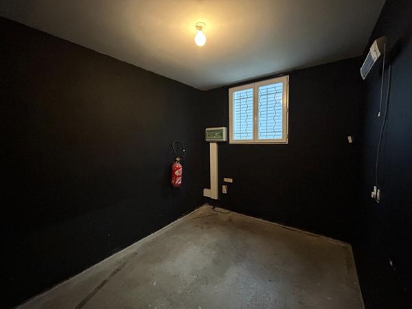 Entrepôt / local industriel Marguerittes 100 m2