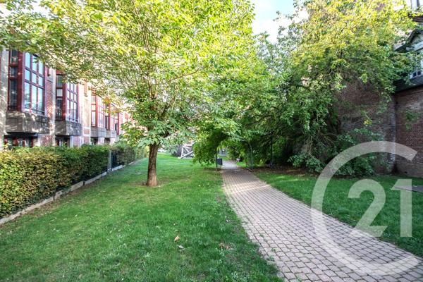 Appartement F4 à vendre  4 pièces - 73,72 m 2   MAUBEUGE  - 59