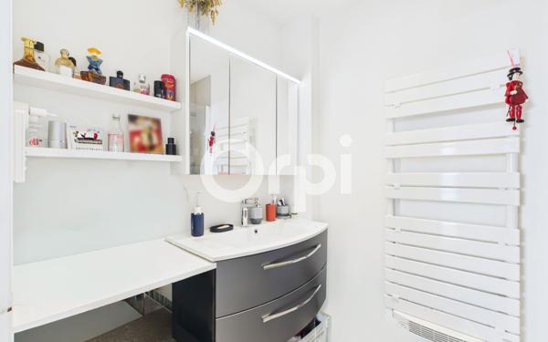 Appartement à vendre    2 pièces • 56,36 m2 Mandelieu-la-Napoule