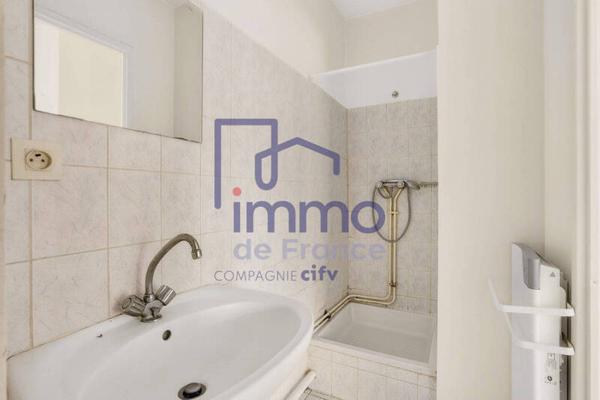 Appartement 1 pièce                                        - 69007 LYON Réf : 21732