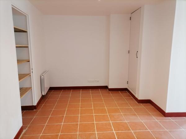 Appartement à  louer T2 RDC Mont De Marsan Quartier préfecture 1 chambre cellier