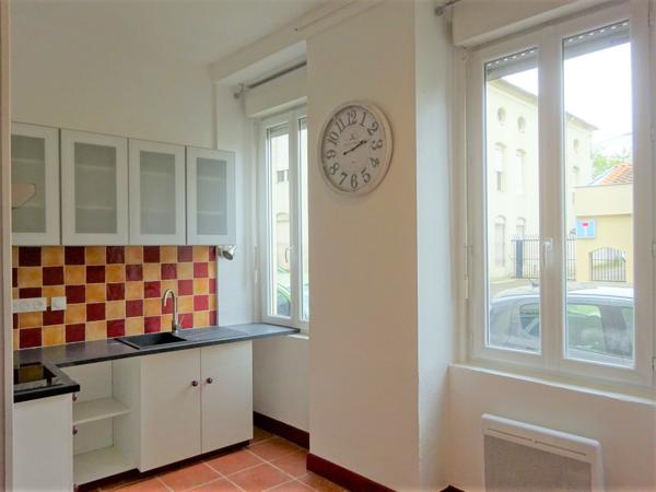 Appartement à  louer T2 RDC Mont De Marsan Quartier préfecture 1 chambre cellier